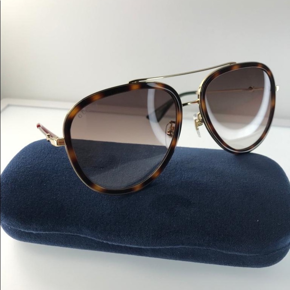 GUCCI Brown Gradient Sunglasses
GG0062S 012 57 - Picture 4 of 15